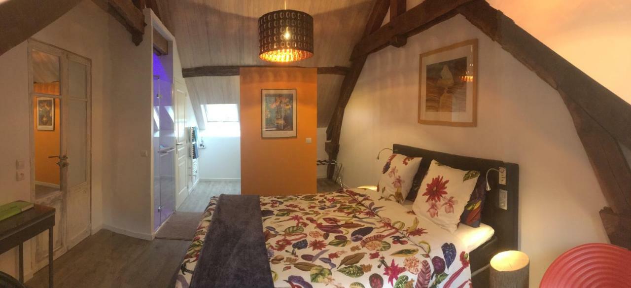 Bed and Breakfast Moulin De La Fayolle Blot-l'Eglise Esterno foto