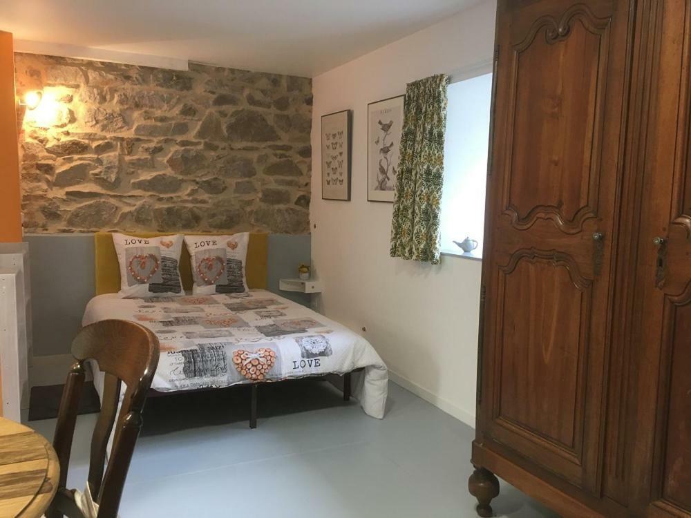 Bed and Breakfast Moulin De La Fayolle Blot-l'Eglise Esterno foto